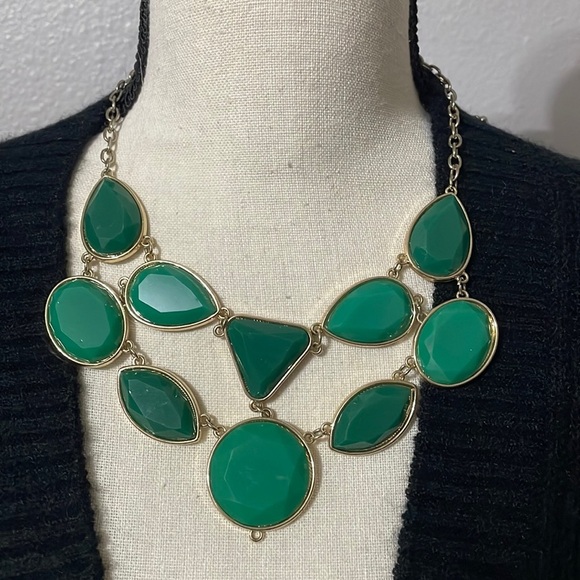 Green and Gold Necklace - Picture 1 of 4